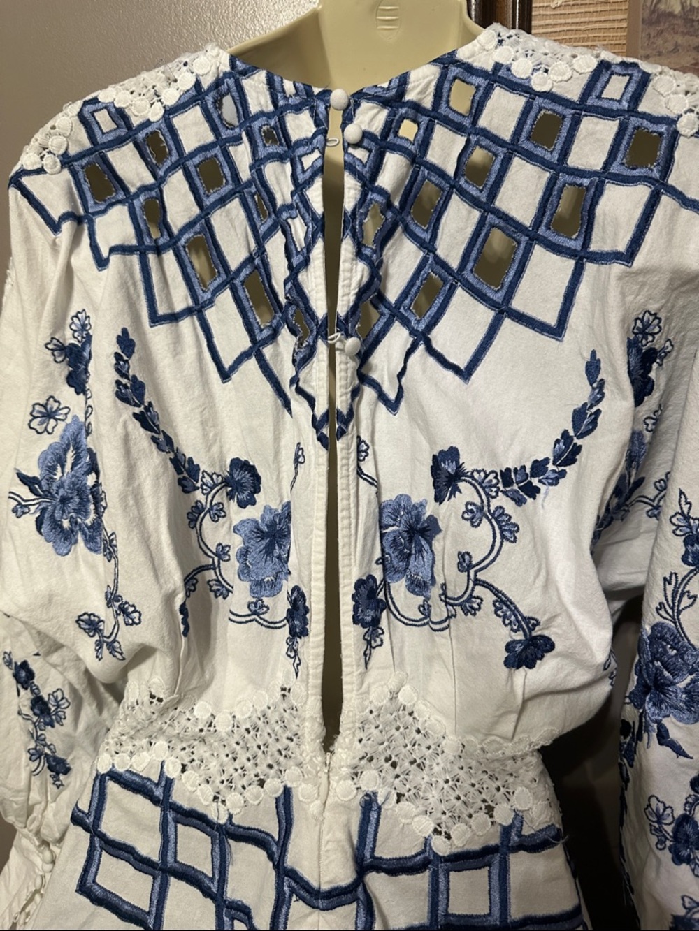 ASOS White & Blue Floral Embroidered Maxi Dress Preloved Size 4 Boho - Picture 7 of 9